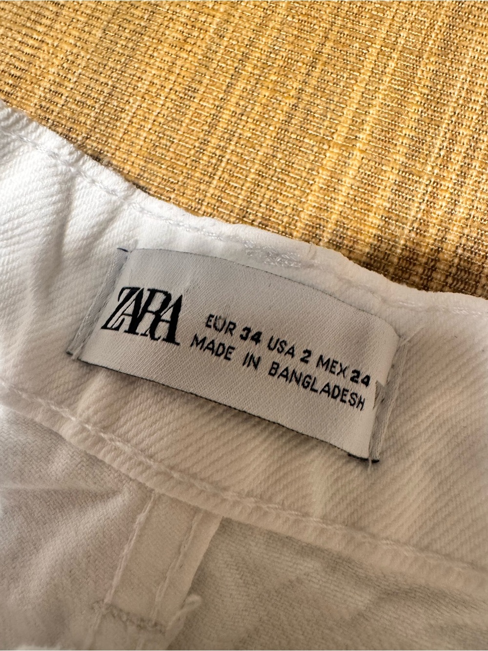 Zara White Denim High Waisted Shorts - Picture 9 of 9